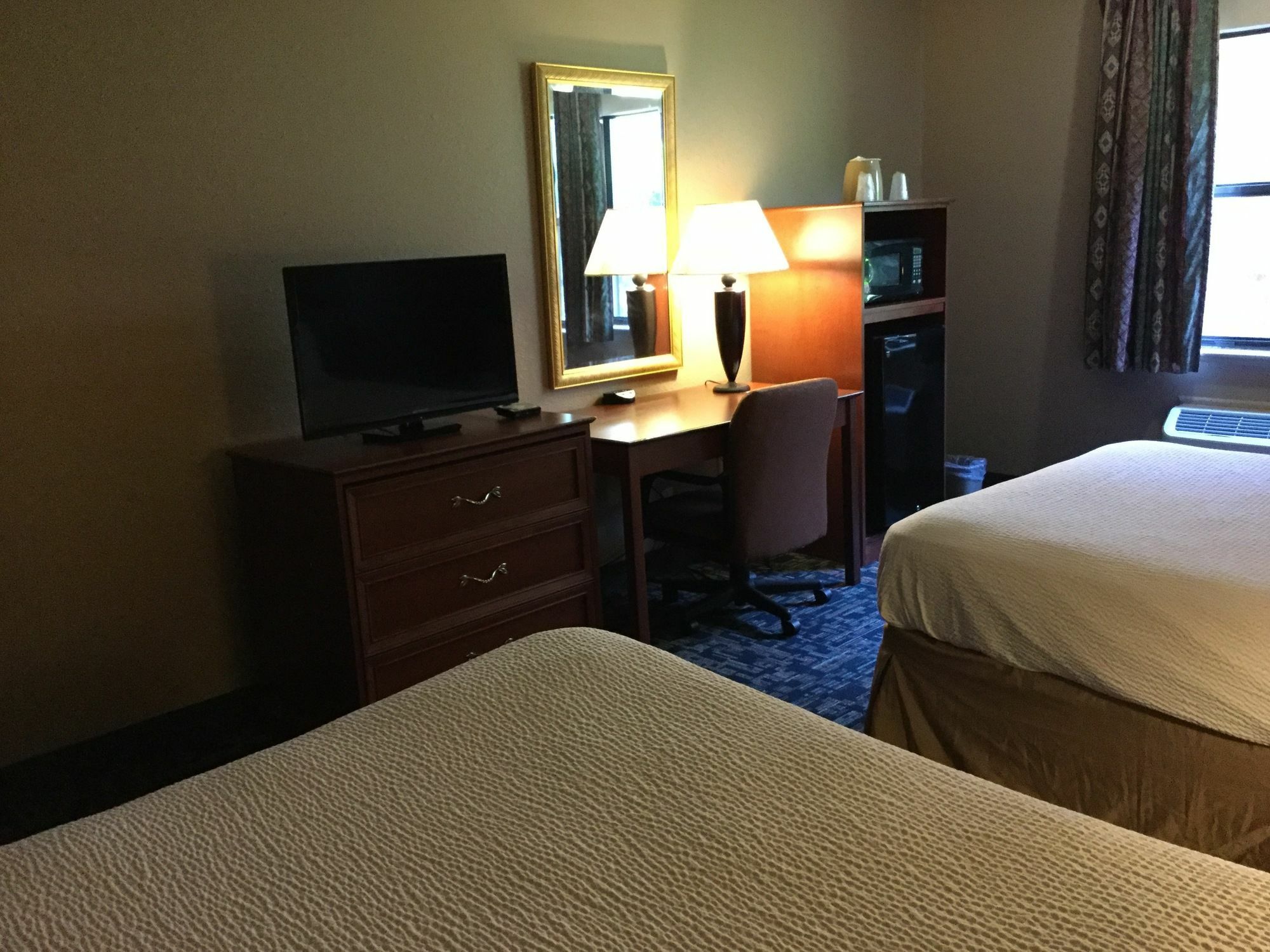 American North Kansas 2* Kansas City